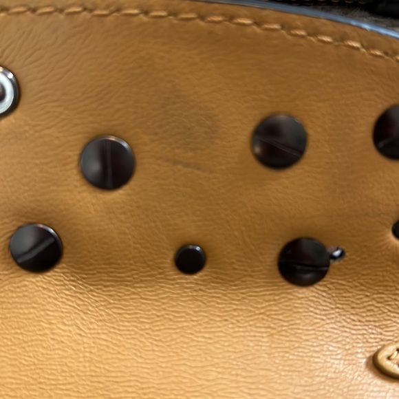 Coach 1941 souvenir wristlet/crossbody 3 charms included on bag GUC RARE 🚨 - Picture 9 of 16